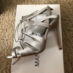Manolo Blahnik Super cute satin sexy lace heel